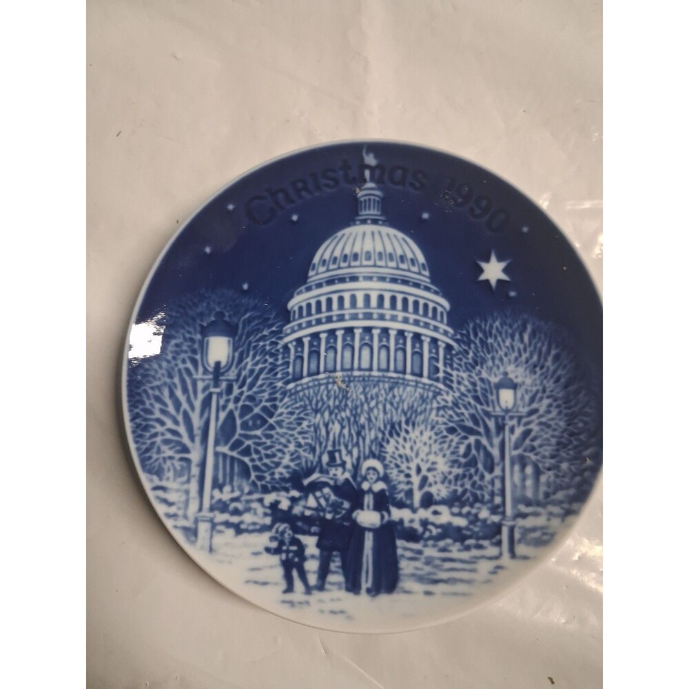 CHRISTMAS EVE AT THE CAPITOL 1990, Bing & Grondahl, 5 1/8"